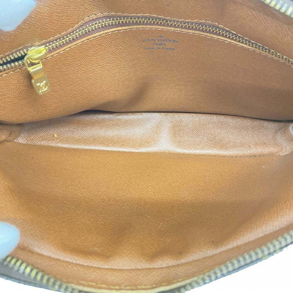 LOUIS VUITTON Brown Monogram Clutch Bag - Picture 4 of 10